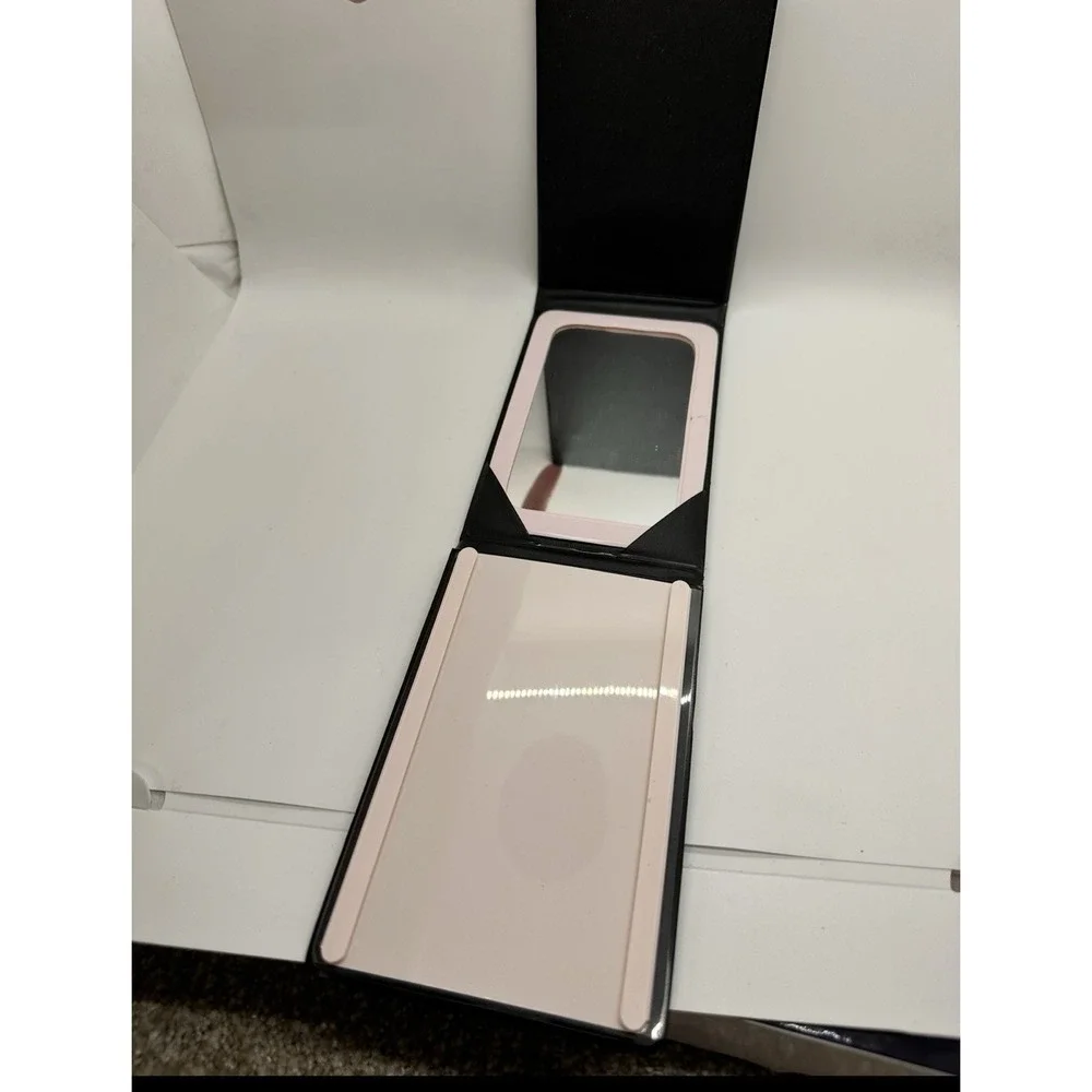 Mary Kay‎ Tri-Fold Standing Travel Mirror Pink & Black
